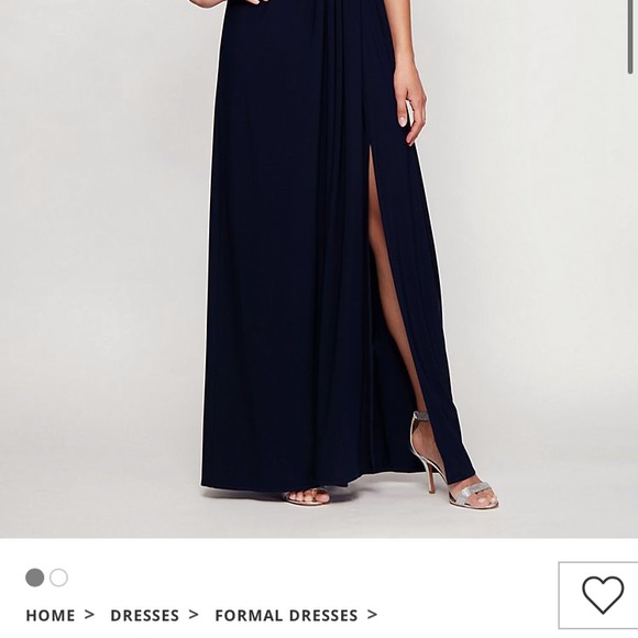 Dress - Picture 2 of 5